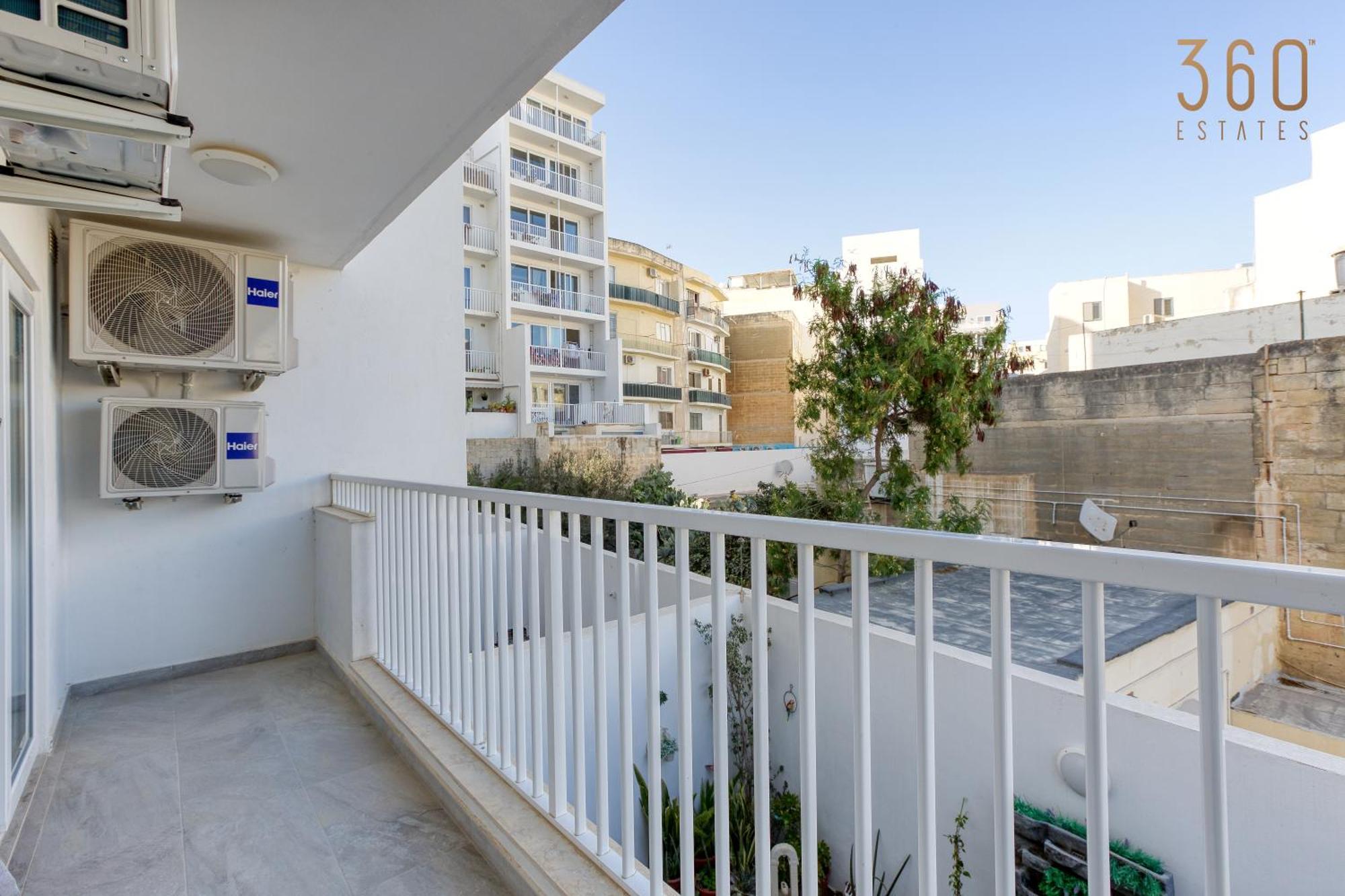 Urban Square Elite Suites By 360 Estates Pietà Esterno foto